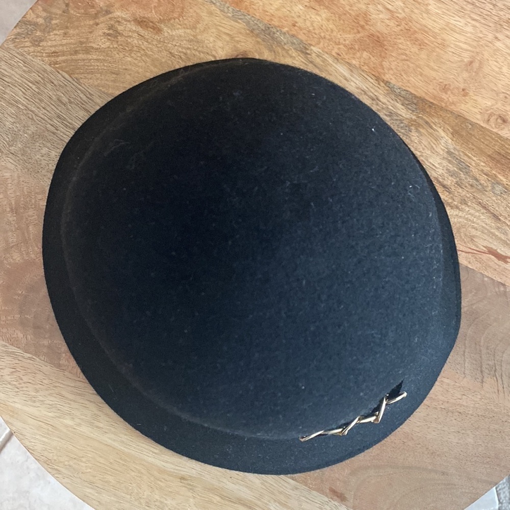 August Hat Company Black Cloche Wool Hat Adjustable Inside Sizing OS - Picture 2 of 4